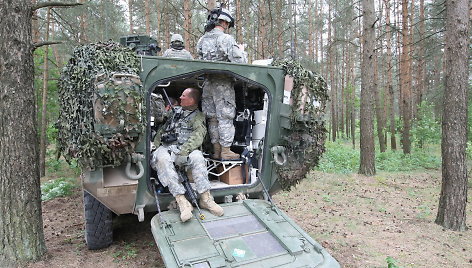 Rukloje dislokuota šarvuota kovos mašina „Stryker“