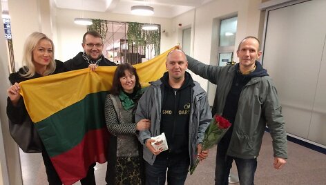 Darius Labanauskas grįžo i&scaron; pasaulio smiginio čempionato, kuriame pasiekė istorinę žymę &ndash; ketvirtfinalį.