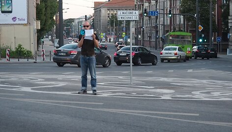J.Mačiūno aik&scaron;tėje Kaune poetai skaitė eiles