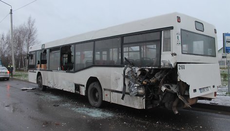 Autobuso avarija. Asociatyvi nuotr.