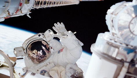 Astronautai atvirame kosmose