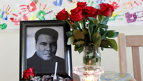 Muhammas Ali bus palaidotas Luisvilyje