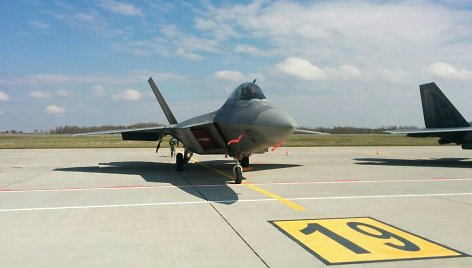 „F-22 Raptor“ Šiauliuose