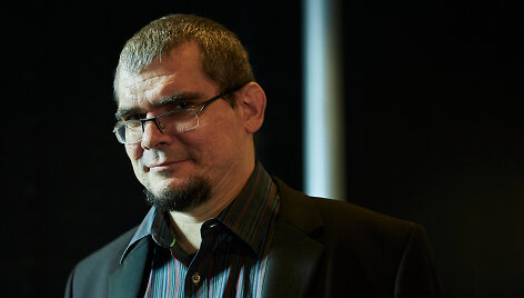 Emilis Vėlyvis