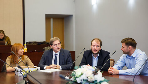 &Scaron;e&scaron;tadienį ministrė aplankė &Scaron;MM