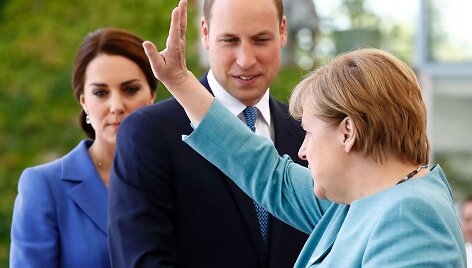 Princas Williamas, jo žmona Kate ir Vokietijos kanclerė Angela Merkel