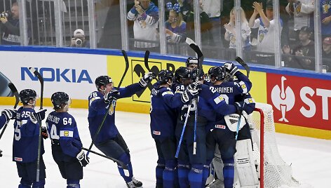 Suomijos ledo ritulio rinktinė pasaulio čempionato pusfinalyje4:3 įveikė amerikiečius. 2022 m. Gegužės 28 d. 