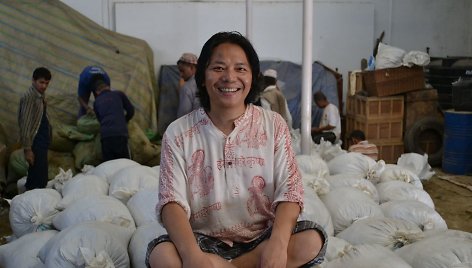 Kadras iš filmo „Grąžinti Tibetą namo“