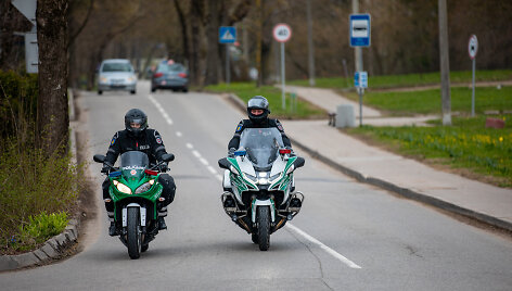 Pareigūnai į Klaipėdos gatves i&scaron;riedėjo ant motociklų