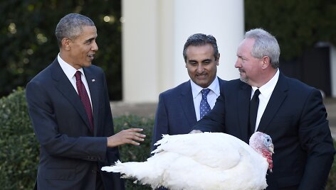 Padėkos dienos i&scaron;vakarėse JAV prezidentas Obama suteikė malonę kalakutams