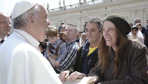 JAV pankroko žvaigždė Patti Smith susitiko su popiežiumi Pranci&scaron;kumi