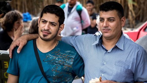 Migrantai ir pabėgėliai atplaukia į Lesbo salą