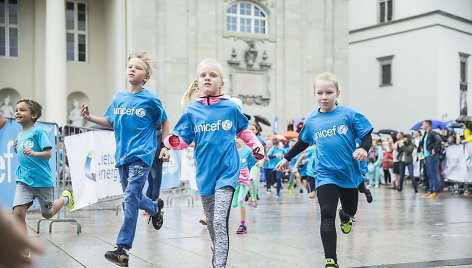 Jubiliejų švenčianti „Unicef Lietuva“ vaikų bėgimu sujungs net 5 miestus