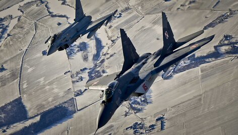 MiG-29 ir &bdquo;Eurofighter Typhoon&ldquo; naikintuvai