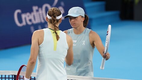 Jelena Rybakina ir Iga Swiatek