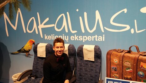 Rimvydas &Scaron;irvinskas-Makalius kelionių parodoje &bdquo;Adventur&ldquo; savo stende