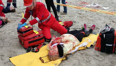 Greitosios pagalbos medikai Palangoje surengė žaidynes, kurių metu mokosi įvairiose situacijose gelbėti žmones.