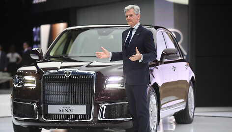 V.Putino automobilis &ndash; &bdquo;Aurus&nbsp;Senat&nbsp;Limousine&ldquo; 