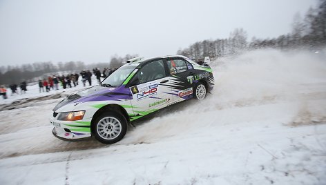 „Halls Winter Rally“: 5 GR „Samsonas Motorsport“