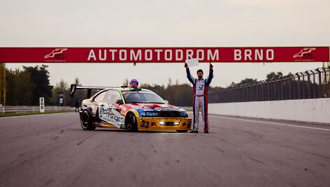 Kristapas Blu&scaron;as ir jo BMW E46