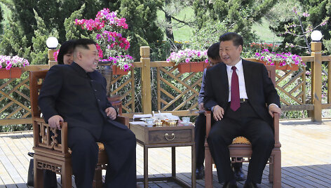Kim Jong Unas ir Xi Jinpingas