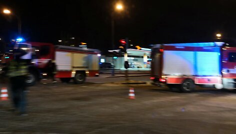 Rinktinės g. degalinėje nutekėjo degalai