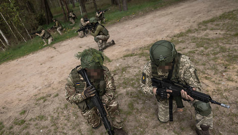 Lietuvos kariai surengė mokymus Ukrainos instruktoriams