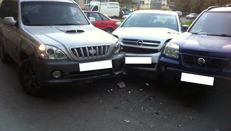 Apgadinti automobiliai
