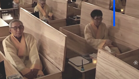 Pietų Korėjoje sau gyvybę norintys atimti žmonės gydomi uždaromi į karstus