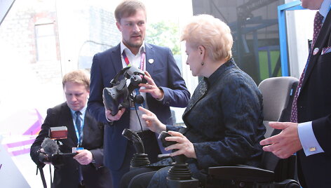 Prezidentė Dalia Grybauskaitė vertina technologijų privalumus