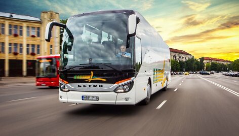 Tarpmiestinis autobusas