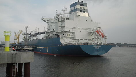 Klaipėdos uostas oficialiai perdavė SGD krantinės valdymą bendrovei "Klaipėdos nafta"