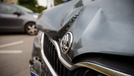 Žirmūnuose susidūrė keturi automobiliai