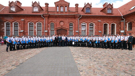 Policijos mokyklą baigė 103 kursantai