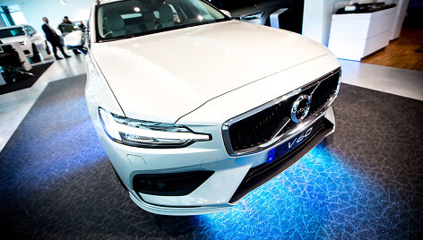 Naujasis &bdquo;Volvo V60&ldquo; universalas