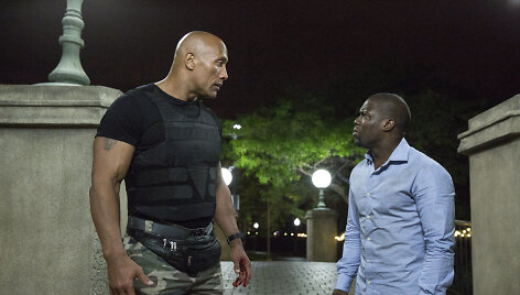 Dwayne'as Johnsonas ir Kevinas Hartas komedijoje &bdquo;Central Intelligence&ldquo;