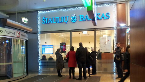 Žmonių eilė &bdquo;&Scaron;iaulių banke&ldquo;