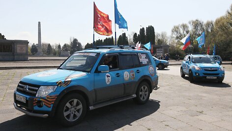 Var&scaron;uvoje rusai paminėjo Antrojo pasaulinio karo pabaigą.