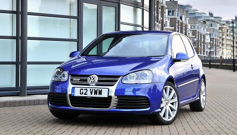 V kartos &bdquo;Volkswagen Golf R32&ldquo;