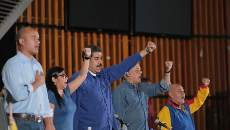 Nicolas Maduro su &scaron;alininkais