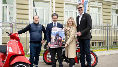 &bdquo;Mototurizmo ralio&ldquo; renginys prie Italijos ambasados