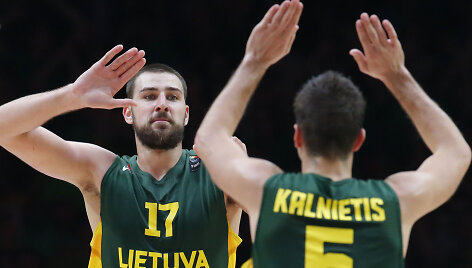 Jonas Valančiūnas ir Mantas Kalnietis