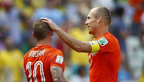 Wesley Sneijderis ir Arjenas Robbenas