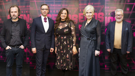 Oskaras Kor&scaron;unovas, Aurimas Žvynys su mylimąja Egle Stani&scaron;auskaite, Ilona Balsytė, Sigitas Jakubauskas