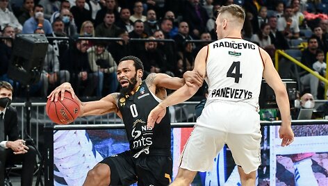 Kevinas Punteris prie&scaron; Nikola Radičevičių