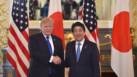 Donaldo Trumpo vizitas Japonijoje