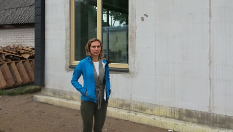 Senelių palikimą perėmusi A.Stančikienė su &scaron;eima Melnragėje gavę leidimą pradėjo statyti namą, tačiau statybų inspekcija siekia panaikinti leidimą.