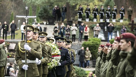 Laidotuvių akimirka 