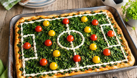 Futbolo aik&scaron;tės pica 