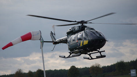 Skrydį atlikęs VSAT Aviacijos valdybos sraigtasparnis „Eurocopter EC 145“